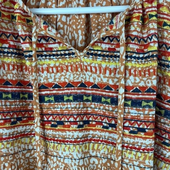 Gorgeous embroidered smocked tunic with muted oranges Large - Picture 14 of 16